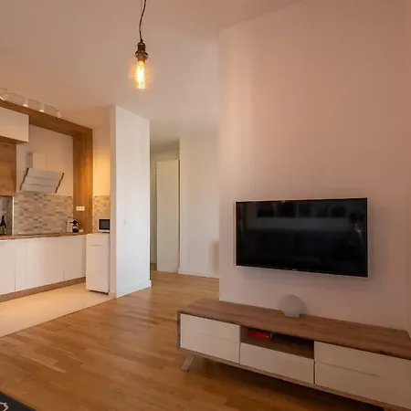 アパート Central Apartment