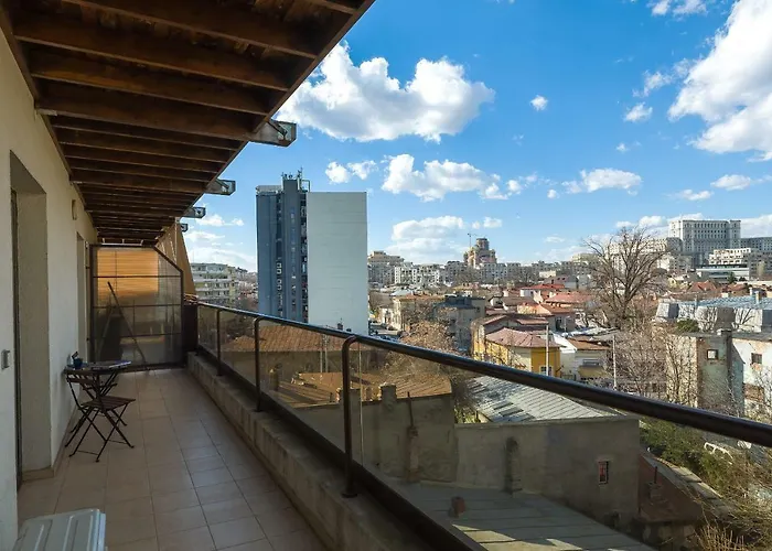 Central Apartment *