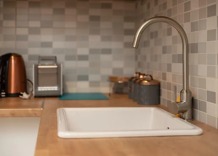 Central Apartment Апартаменти