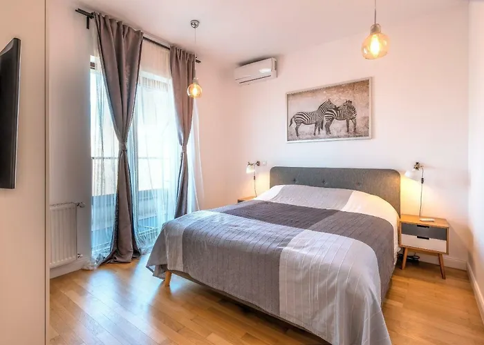 Central Apartment *