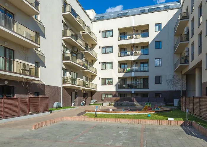 Central Apartment Апартаменти *