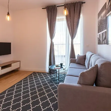 Central Apartment דירה